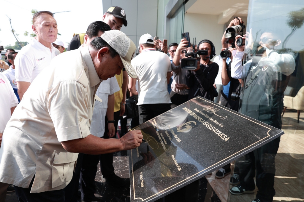 Prabowo Resmikan Akademi Sepak Bola di Bekasi dan Dukung Semangat Atlet Muda