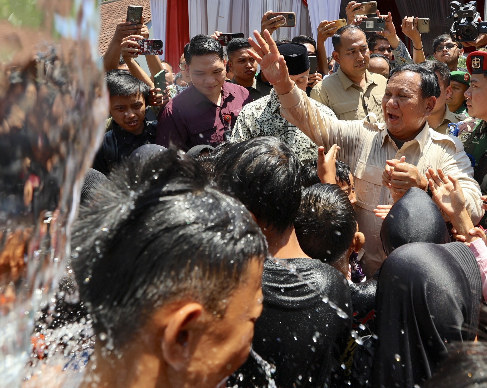 Prabowo-Gibran akan Melanjutkan Program Jokowi dengan Kontinuitas Kebijakan