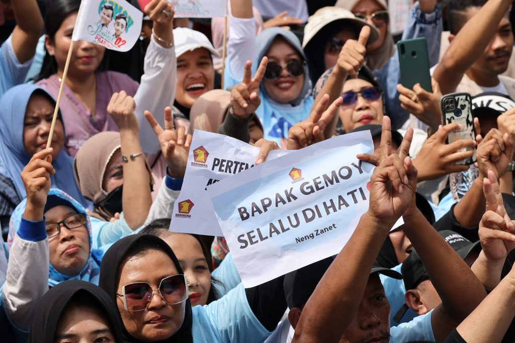 Prabowo Bertemu Puluhan Ribu Warga Subang, Sampaikan Komitmen Perjuangan Demi Rakyat