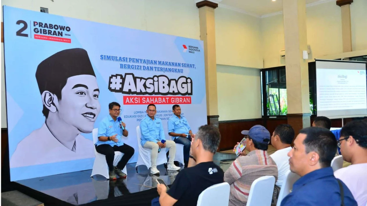 Relawan Aksi Sahabat Gibran Melakukan Latihan Program Makan Siang Gratis di Semarang