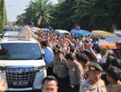 Ribuan Masyarakat Kepulauan Riau Antusias Sambut Kedatangan Prabowo Subianto