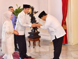 Prabowo Subianto joins Jokowi for breakfast at the State Palace on the Second Day of Eid