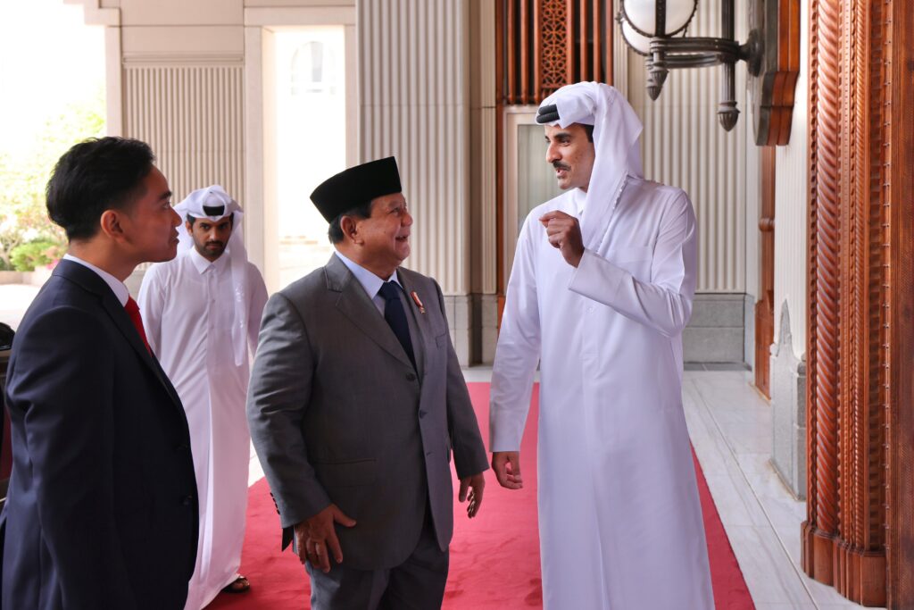 Meeting between Prabowo Subianto and Gibran Rakabuming Raka with Emir of Qatar and Qatar Prime Minister to Discuss Cooperation and Gaza