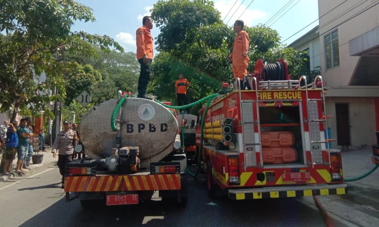 Terbakarnya Gudang Arsip RSU Permata Blora karena Diduga Akibat Korsleting Listrik