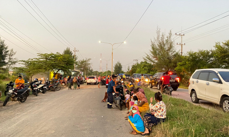 Pipa Fuel Terminal Tuban PT Pertamina Bocor, Ratusan Warga Mengalami Pusing dan Mual