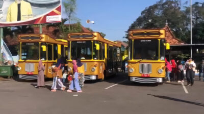 Selama Liburan Sekolah, DLHP Menyediakan Bus Gratis untuk Keliling Tuban