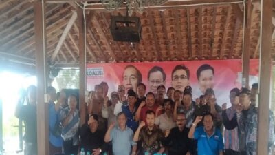 Cabup Awaluddin Muuri Dilengkapi Dengan Dukungan Mantan Kades dalam Membangun Cilacap untuk Pilkada 2024