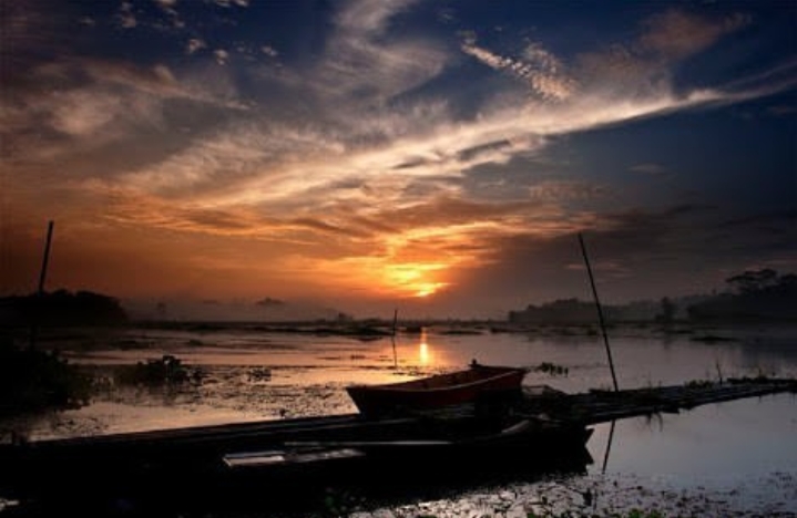 Keelokan Waduk Benanga Samarinda: Keanggunan Alam yang Menyegarkan