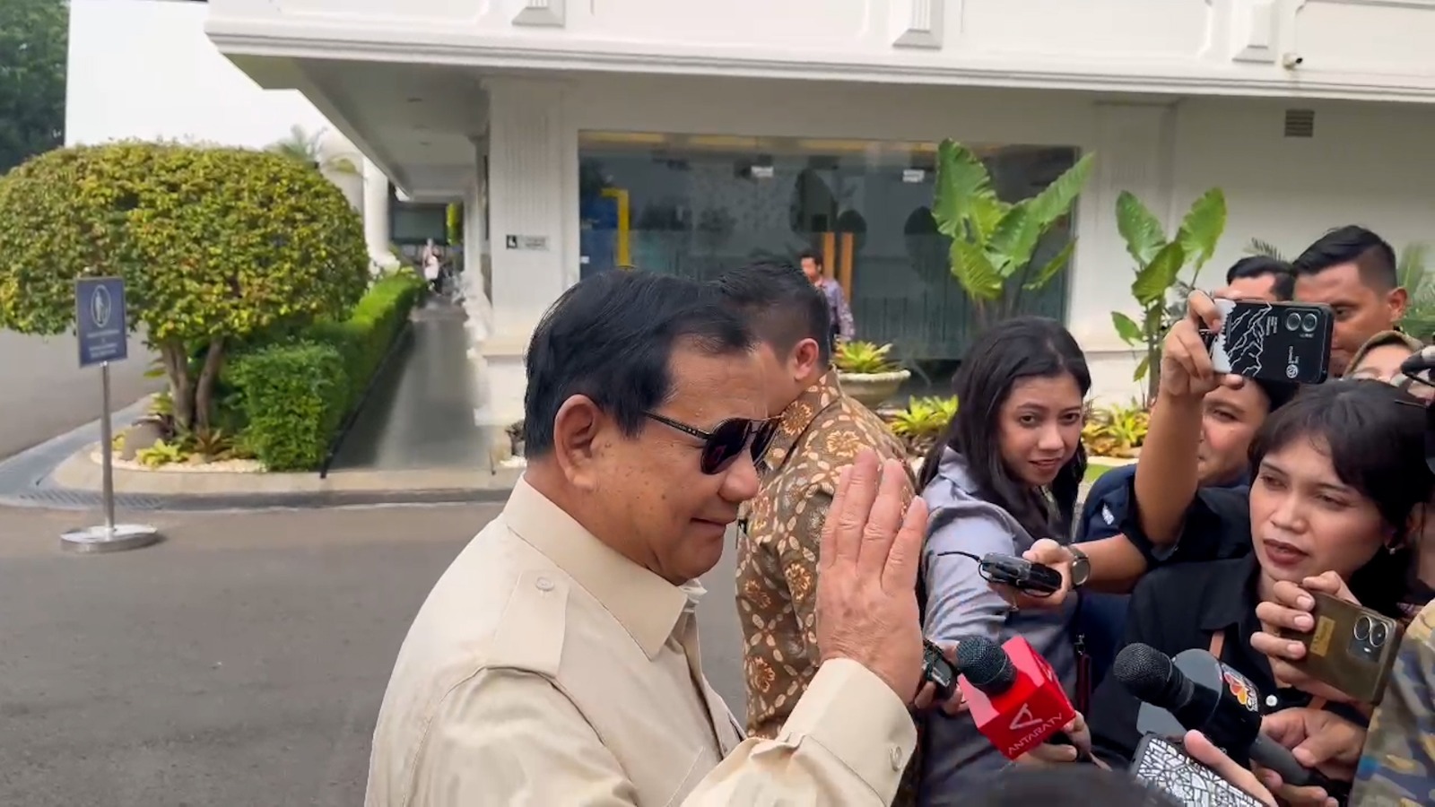 Prabowo Subianto Reports on European Visit, Meeting President Jokowi