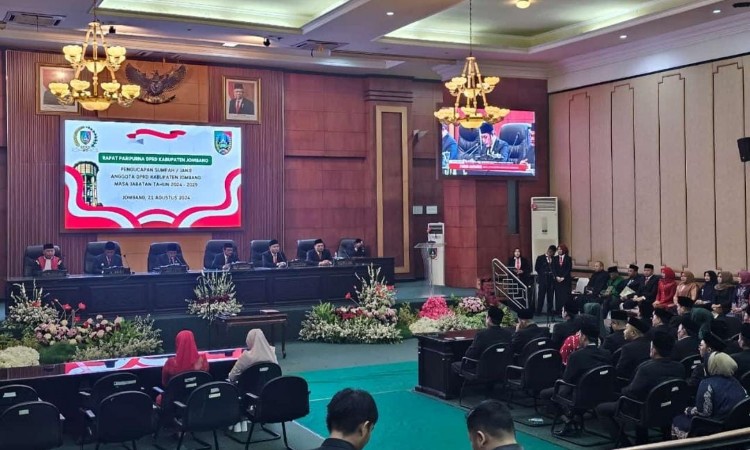 50 Anggota DPRD Jombang Resmi Dilantik, 21 Diantaranya Terisi oleh Wajah Baru