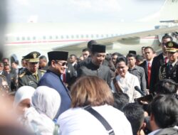 Prabowo Subianto Joins Jokowi at Halim, Sends Well Wishes for His Future