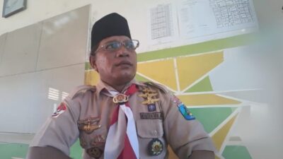 “Hikmah Sebatang Kara: Guru Honorer di Kangean Tetap Mengabdi”