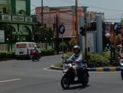 Sistem Satu Arah di Jalan Lingkar Kampus Jember: Dampak bagi Honorer Non-ASN