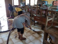 Tips Terbaik Bersih-Bersih Lumpur Banjir Gresik