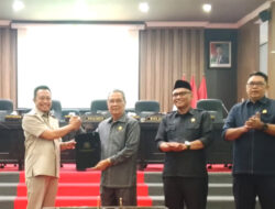 Bupati Bondowoso Respons Raperda Pengangkatan dan Pemberhentian Kades