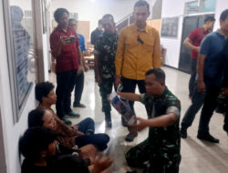 Aksi Tolak Revisi UU TNI Kediri: Massa Lempar Molotov