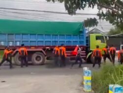 Pentingnya Penegakan Jam Operasional di Gresik: Petugas Bertaruh Nyawa