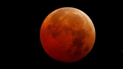 Gerhana Bulan Total September: Indonesia Siap Saksikan!