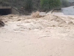 Banjir Bandang Spanyol: Dampak Hujan Deras