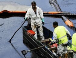 Sungai Menghitam Ekuador: Bencana Pipa Minyak