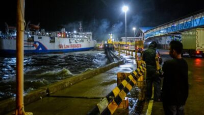 Peringatan Gelombang Tinggi di Banten Hari Ini: 2,5 Meter