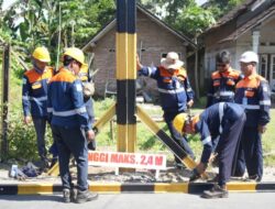 KAI Jember Pasang Portal di Perlintasan untuk Cegah Kendaraan Berat