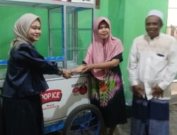 Anggota DPR RI PDI Perjuangan Perkuat Sektor UMKM Gresik dalam Perang Dagang Global