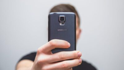 Tips Aman Mengubah Foto Pribadi Menjadi Kartun dengan AI