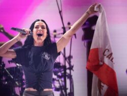 Live Streaming Peluncuran Katy Perry ke Luar Angkasa: Tonton di Sini!