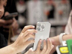 Mengapa AS Tidak Membuat iPhone Sendiri?