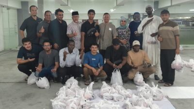 Menyemarakkan Iduladha: Mahasiswa Asing UB Bergabung dalam Penyembelihan Kurban