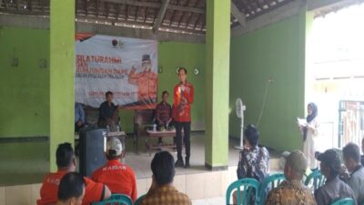 DPR RI dan DPRD Cilacap Bersatu di Kesugihan: Dreinase dan Insentif Guru Ngaji