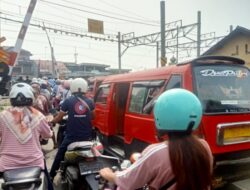 Kritik Pengguna Jalan terhadap Penutupan Pintu Kereta di Leuwiranji