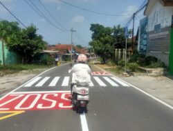 Penyegaran Jalan Cibadak-Padasuka: Cat Baru dan Rambu Lalu Lintas