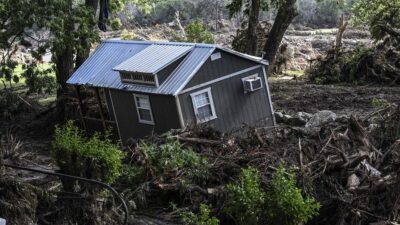 Mengapa Tidak Ada yang Aman dari Banjir: Tegal hingga Texas