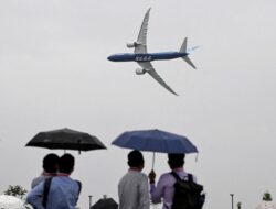 Indonesia Seharusnya Membeli 50 Pesawat Boeing 777: Kelebihannya!