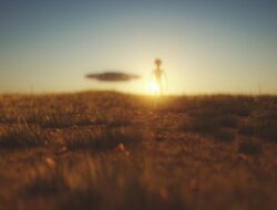 Peneliti Gunakan Bayangan Bumi untuk Deteksi UFO