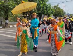 Kirab Budaya Meriah 75 Tahun SD Pius Cilacap