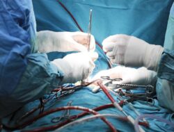 Dokter China Berhasil Operasi Pasien Kepala Hampir Putus
