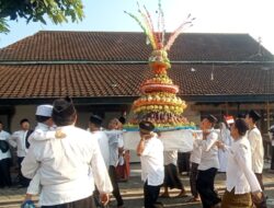 Grebeg Maulid di Jember: Warga Pondok Panili dan 20 Gunungan Hasil Bumi