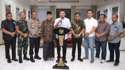 Pak Yes dan Kiai Ghofur Mendorong Kondusivitas di Lamongan
